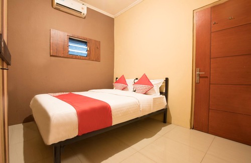 Tangerang Hotel | OYO 298 Gemilang Guesthouse