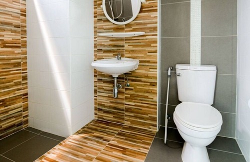 Si Racha Hotel | OYO 350 Mae Saeng Place
