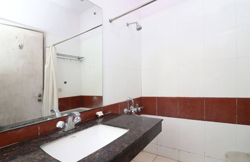Mohali Hotel | OYO 40307 Mohali Blue
