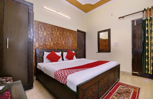 Dehradun Hotel | OYO 4069 Morning Star