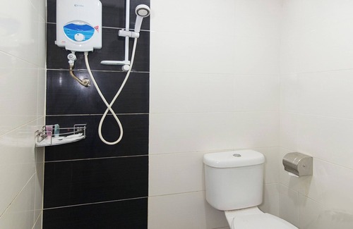 Subang Jaya Hotel | OYO 444 KL Empire Hotel