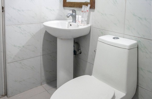 Buhangin Hotel | OYO 525 Mlin Dormitel