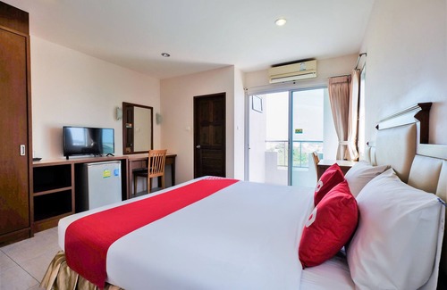 Phuket Hotel | OYO 605 Lake View Phuket Place