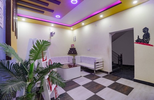 Bargarh Hotel | OYO 61384 Hotel Vd Palace