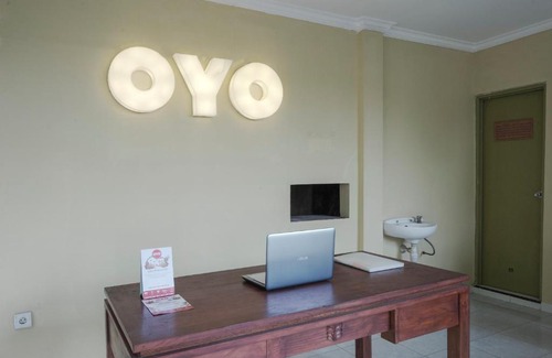 Mumbul Hotel | OYO 618 Top Homestay