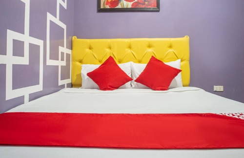 Tagum Hotel | OYO 702 Queens Hometel