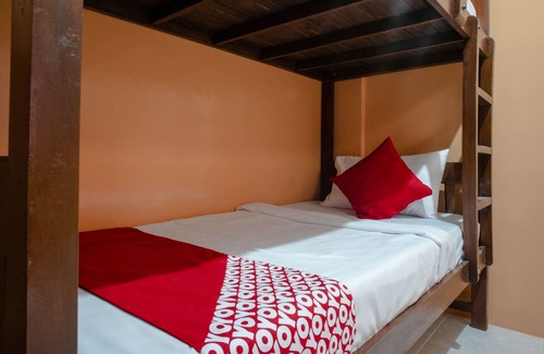 Tagum Hotel | OYO 702 Queens Hometel