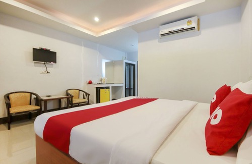 Khuekkhak Hotel | OYO 75310 Canalis Resort