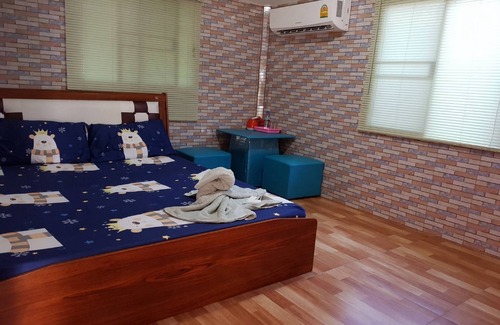 Tha Yang Hotel | OYO 75352 Hotel Family House And Resort Phetchaburi