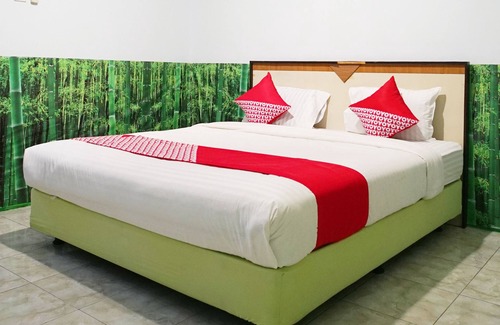 Balikpapan Casa | OYO 754 Nur Aziziah Guest House Syariah