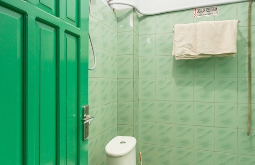 Balikpapan Casa | OYO 754 Nur Aziziah Guest House Syariah
