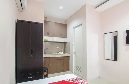 Sampaloc Hotel | OYO 766 Ichehan Apartments