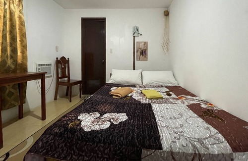 Moalboal Hotel | OYO 796 Southpoint Hostel And Restobar
