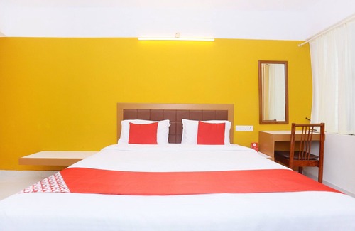 Thiruvananthapuram Hotel | OYO 8220 Hotel Ganesh
