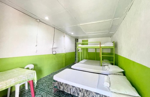 Oslob Hotel | OYO 899 Merie Diz Sunrise Beach Resort