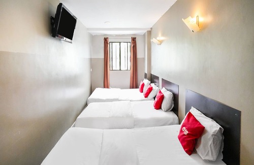 Miri Hotel | OYO 89950 365 Nice Stay