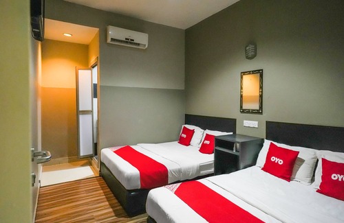 Miri Hotel | OYO 89950 365 Nice Stay