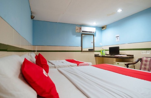 Miri Hotel | OYO 90208 Milion Inn