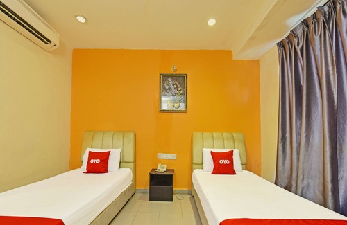Pasir Gudang Hotel | OYO 90510 Hotel Sahara