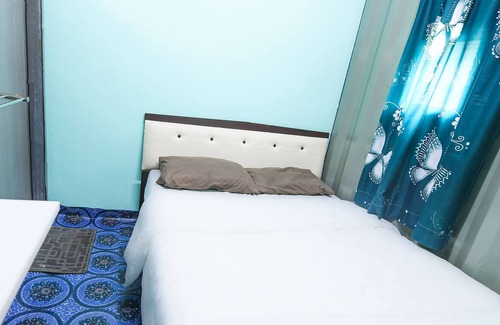 Kampung Changkat Raja Hotel | OYO 90589 The Jungle Cabin House