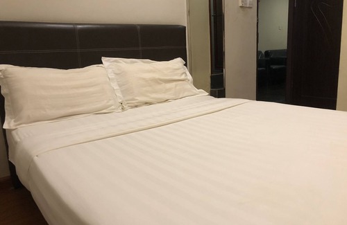 Miri Hotel | OYO 90668 Joy Inn