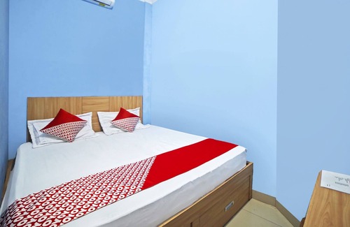Medan Hotel | OYO 90922 Gurusinga Guesthouse