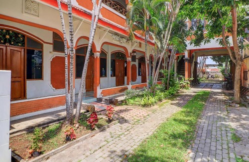 Banyuasri Hotel | OYO 91042 Hawaina Hotel