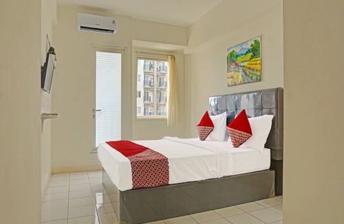 Depok Hotel | OYO 91217 Skyland @ Pgv Near Gunung Putri
