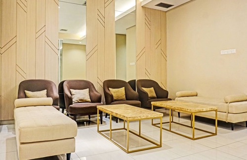 Depok Hotel | OYO 91217 Skyland @ Pgv Near Gunung Putri