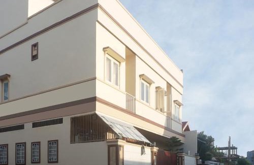 Makassar Hotel | OYO 91316 Hh Guest House Makassar