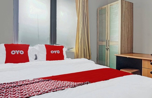 Binong Hotel | OYO 91849 Karawaci Taman Permata 5