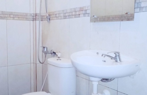 Bengkulu Hotel | OYO 91876 Hotel Putri Gading 2