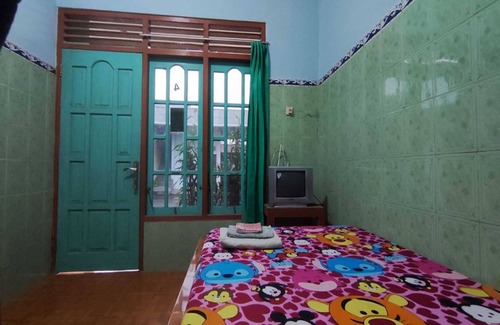 Pleret Hotel | OYO 93394 Pondok Wisata Kurniawan 2NearWonogondang Camp ( Bumi Perkemahan Wonogondang )