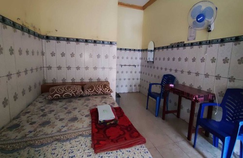 Pleret Hotel | OYO 93395 Pondok Wisata Sekar KemuningNearWonogondang Camp ( Bumi Perkemahan Wonogondang )