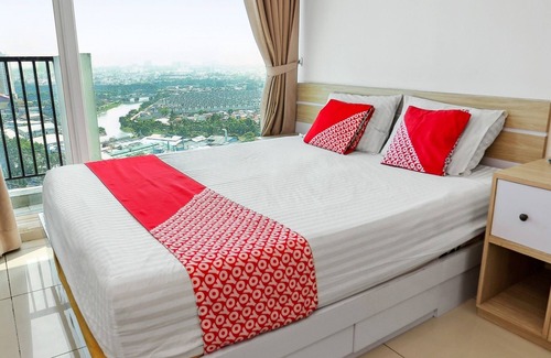 Tangerang Hotel | OYO 93432 Tree Room Hotel