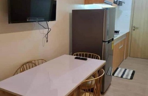Novaliches Hotel | OYO 936 Yumis Condotel Trees Residences