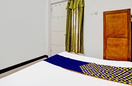 Jakarta Hotel | OYO 93857 Apartemen Kalibata City By Artomoro
