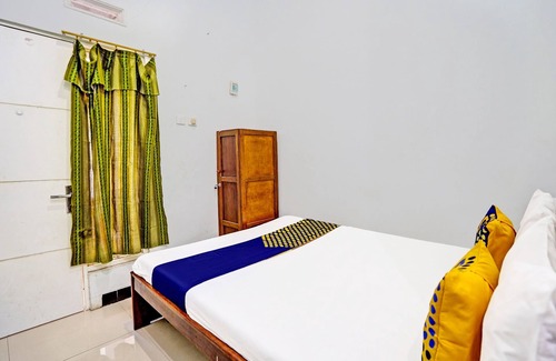 Jakarta Hotel | OYO 93857 Apartemen Kalibata City By Artomoro