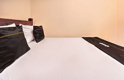 Malang Hotel | OYO 94769 Griya Djati Syariah 2