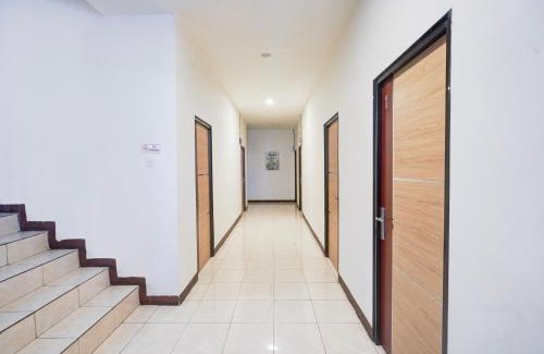 Makassar Hotel | OYO 94774 Mulia House