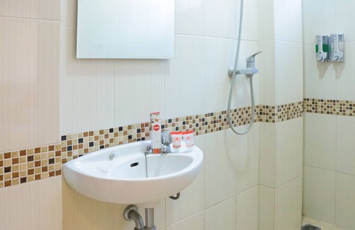 Ambon Hotel | OYO 984 Maleo Guest House