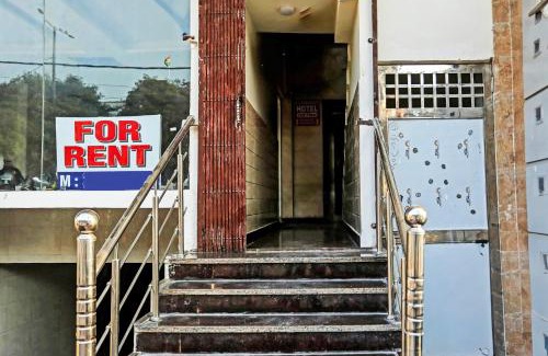 Indirapuram Apartamento | OYO A.V Residency