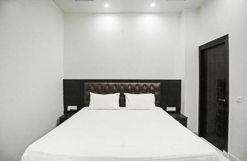 Indirapuram Apartamento | OYO A.V Residency