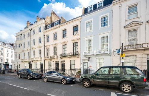 Warwick Hotel | OYO Bakers Hotel London Victoria