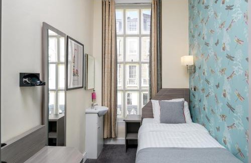 Warwick Hotel | OYO Bakers Hotel London Victoria