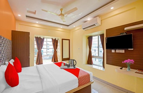 New Town Hotel | OYO Flagship 70092 The Golden Key