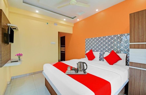 New Town Hotel | OYO Flagship 70092 The Golden Key