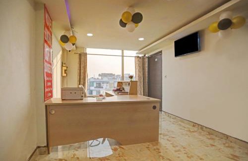 Delhi Hotel | OYO Flagship Hotel Shunsine