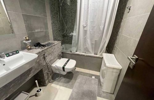 Khalifa City Apartamento | OYO HOME 1384 Luxrious 1 BHK With Balcon
