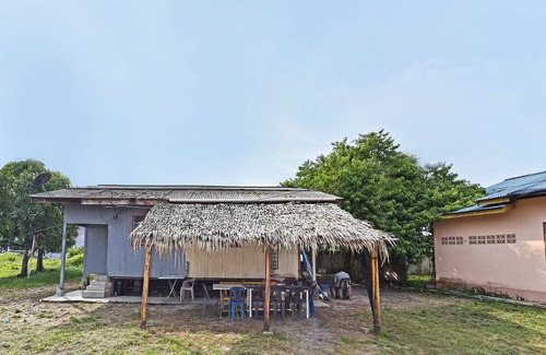 Kampung Kubang Tangga Casa | OYO Home 90549 Teemoran Budget Homestay